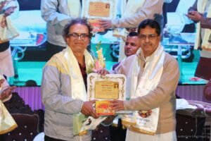 শারদ সম্মান ২০২৪: বিচারকের দায়িত্ব থেকে সম্মানের মঞ্চে